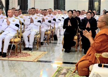 ลพบุรี ทหารปืนใหญ่ประกอบพิธีอุทิศถวายพระราชกุศลพระบรมราชชนนีพันปีหลวง