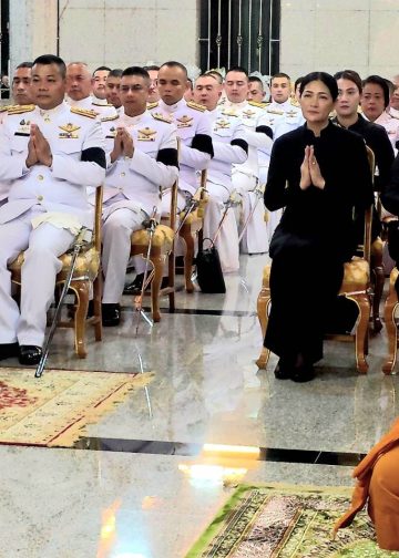 ลพบุรี ทหารปืนใหญ่ประกอบพิธีอุทิศถวายพระราชกุศลพระบรมราชชนนีพันปีหลวง