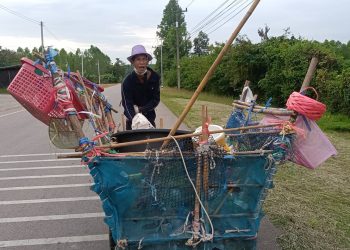 ปราจีนบุรี อึ้ง!หนุ่มพิการสู้ชีวิตเก็บของเก่าเลี้ยงชีพ 18 ปราจีนบุรี อึ้ง!หนุ่มพิการสู้ชีวิตเก็บของเก่าเลี้ยงชีพ