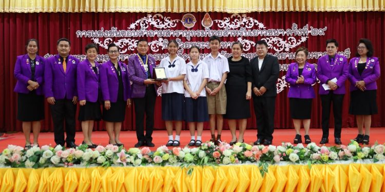 โรงเรียนเซนต์แมรี่พยัคฆภูมิพิสัย ชนะเลิศระดับประถมศึกษาตอนปลาย และโรงเรียนวาปีปทุม ชนะเลิศระดับมัธยมศึกษาตอนต้น ในการแข่งขันสารานุกรมไทยฯ ชิงถ้วยพระราชทานสมเด็จพระกนิษฐาธิราชเจ้า กรมสมเด็จพระเทพรัตนราชสุดาฯ สยามบรมราชกุมารีประจำปี 2568 ครั้งที่ 29 ระดับจังหวัด พื้นที่จังหวัดจังหวัดมหาสารคาม 12 โรงเรียนเซนต์แมรี่พยัคฆภูมิพิสัย ชนะเลิศระดับประถมศึกษาตอนปลาย และโรงเรียนวาปีปทุม ชนะเลิศระดับมัธยมศึกษาตอนต้น ในการแข่งขันสารานุกรมไทยฯ ชิงถ้วยพระราชทานสมเด็จพระกนิษฐาธิราชเจ้า กรมสมเด็จพระเทพรัตนราชสุดาฯ สยามบรมราชกุมารีประจำปี 2568 ครั้งที่ 29 ระดับจังหวัด พื้นที่จังหวัดจังหวัดมหาสารคาม