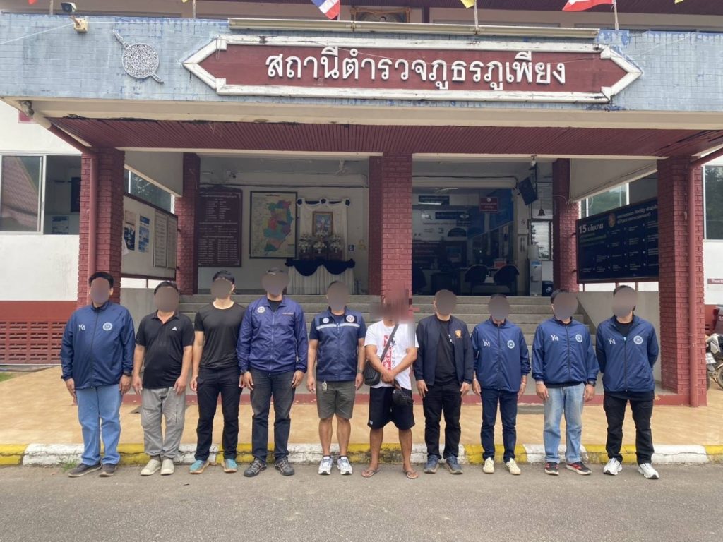 กดดันจนทนไม่ไหว! รวบเจ้าหนี้โหดล็อกขัง “ยาย–ทารก 6 เดือน” ไว้ในบ้าน ค้างงวดเดียวก็ไม่เว้น หนีข้ามจังหวัดสุดท้ายต้องยอมมอบตัว 13 Talknews Online