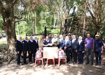 เหล่ากาชาดจังหวัดพังงา ลงพื้นที่เยี่ยมผู้ประสบอัคคีภัย ในพื้นที่อำเภอเกาะยาว 33 เหล่ากาชาดจังหวัดพังงา ลงพื้นที่เยี่ยมผู้ประสบอัคคีภัย ในพื้นที่อำเภอเกาะยาว