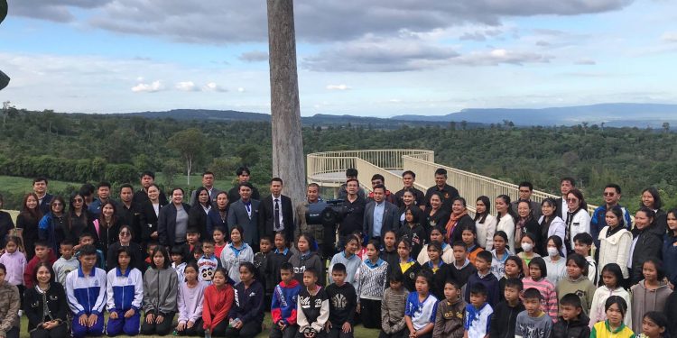 ชัยภูมิ จัดเทศกาลตั้งกล้องส่องดาวภาคเอกชนแห่งแรกของอีสานที่รับมอบกล้องส่องดาวที่ทันสมัยจาก ผู้บริหารกลุ่มเซ็นทรัลทำ