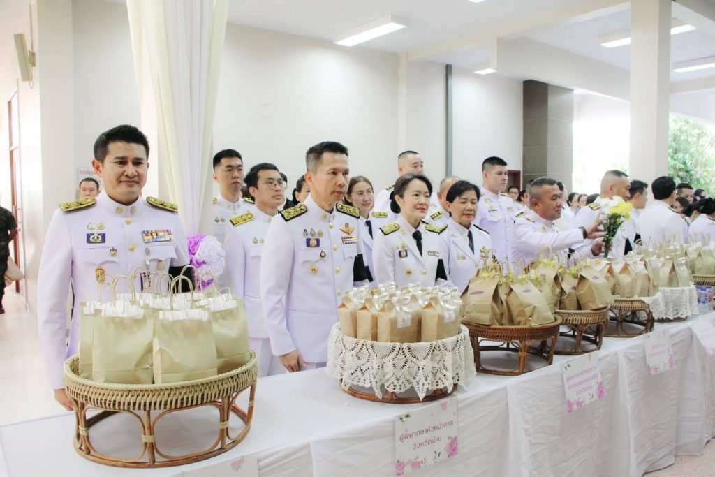 จังหวัดน่านประกอบพิธีถวายราชสัก การะ ครบรอบ 100 ปี วันคล้ายวันสวรรคต รัชกาลที่ 6 และเฉลิมพระเกียรติครบ 100 ปี วันประสูติ เจ้าฟ้าเพชรรัตนราชสุดาฯ 13 Talknews Online