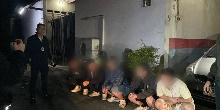 ตำรวจท่องเที่ยวจับจีนเทา 5 คน หนีจากเมียวดีมา เชียงราย จ่อเข้าลาว