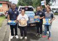 พังงา ชมรมกำนันผู้ใหญ่บ้านอำเภอตะกั่วป่าร่วมกับหลายภาคส่วนที่เคยประสบภัยสึนามิระดมสิ่งของช่วยเหลือประชาชนที่ประสบภัยน้ำท่วมภาคใต้