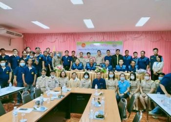 "กฤติเดช สันติวชิระกุล" อดีต ส.ส.แพร่ พรรคภูมิใจไทย ผู้ช่วยเลขานุการคณะกรรมาธิการฯ พัฒนาลุ่มน้ำทั้งระบบและในบทบาทผู้แทนราษฎรจังหวัดแพร่ 17 “กฤติเดช สันติวชิระกุล” อดีต ส.ส.แพร่ พรรคภูมิใจไทย ผู้ช่วยเลขานุการคณะกรรมาธิการฯ พัฒนาลุ่มน้ำทั้งระบบและในบทบาทผู้แทนราษฎรจังหวัดแพร่