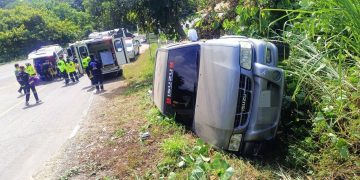 หนุ่มใหญ่พาญาติมาใช้สิทธิ์คนละครึ่ง ซื้อของ รถกระบะถอยลงดอยเครื่องดับ เบรกไม่ทำงาน พลิกคว่ำ เจ็บ 9 ราย 29 หนุ่มใหญ่พาญาติมาใช้สิทธิ์คนละครึ่ง ซื้อของ รถกระบะถอยลงดอยเครื่องดับ เบรกไม่ทำงาน พลิกคว่ำ เจ็บ 9 ราย