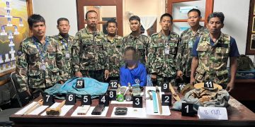 กาญจนบุรี - แก๊งพม่าเถื่อนเหิม ลุยข้ามชายแดนลักลอบขุดดินร่อนแร่ทองคำบนเขาผืนป่าลุ่มน้ำชั้น 1 A จนท.สุดอึดใช้เวลาเดินเท้า 16 กม.ดักซุ่มกลางป่านาน 3 คืน ตะครุบได้ 1 ขณะหลบในหลุม ที่เหลืออาศัยความมืดและชำนาญเส้นทางหนีรอด 30 กาญจนบุรี – แก๊งพม่าเถื่อนเหิม ลุยข้ามชายแดนลักลอบขุดดินร่อนแร่ทองคำบนเขาผืนป่าลุ่มน้ำชั้น 1 A จนท.สุดอึดใช้เวลาเดินเท้า 16 กม.ดักซุ่มกลางป่านาน 3 คืน ตะครุบได้ 1 ขณะหลบในหลุม ที่เหลืออาศัยความมืดและชำนาญเส้นทางหนีรอด