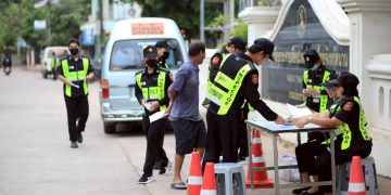 สำนักงานขนส่งจังหวัดน่าน ลงพื้นที่ตรวจเข้มรถรับ–ส่งนักเรียน เน้นย้ำความปลอดภัยสูงสุดของเด็กนักเรียน