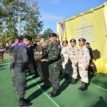 พระบาทสมเด็จพระเจ้าอยู่หัว ทรงพระกรุณาโปรดเกล้าฯให้ พลเอกไพบูลย์ คุ้มฉายา องคมนตรี เชิญถุงพระราชทาน เนื่องในโอกาสปีใหม่ มอบแก่เจ้าหน้าที่ ที่ปฏิบัติงานภารกิจ กองทัพภาคที่ 2 กกล.สุรศักดิ์มนตรี ณ ฐานปฏิบัติการกองร้อย ฉก.ทพ 2110 ฉก.ทพ.21 อำเภอสังคม จังหวัดหนองคาย