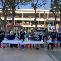 กาฬสินธุ์ ตำรวจสภ.เขาวงเดินหน้าโครงการสถานศึกษาสีขาวปลอดยาเสพติดและอบายมุข