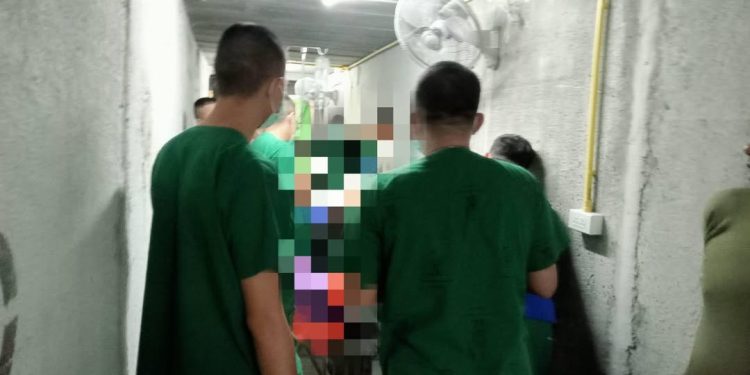 ด่วน ! กัมพูชา ยิง BM-21 ตกใกล้ รพ. พนมดงรัก ช่วงเช้าที่ผ่านมา เร่งเคลื่อนย้ายผู้ป่วย-บุคลากรทางการแพทย์เข้ามาอยู่ในบังเกอร์ เพื่อความปลอดภัย