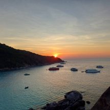 พังงา-แสงสุดท้ายปี68ยาวนานของประเทศไทยอยู่ที่หมู่เกาะสิมิลัน ตะวันตกที่สุดในทะเลอันดามัน