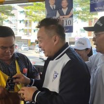 ปทุมธานี “ชัยยันต์”ผู้สมัคร สส.ปทุมธานี เขต 5 ภูมิใจไทย ลงพื้นที่แนะนำตัวพบปะประชาชนชูสานต่อคนละครึ่ง