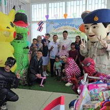 พ่อเมืองนราธิวาส นำทีมคุณหมอและพยาบาลใจดี แจกของขวัญวันเด็กถึงเตียงเด็กป่วย สร้างรอยยิ้ม เติมเต็มความสุขเนื่องในวันเด็กแห่งชาติ ปี 2569