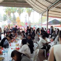 ปทุมธานี ครบจบในที่เดียว ศรัทธาแรง สายมูแห่แก้บนท้าวเวสสุวรรณ ให้โชค หายป่วย ลูกสอบติด