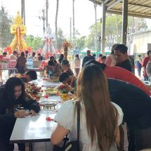 ปทุมธานี ศรัทธาแรงถึงอุตรดิตถ์ อธิษฐานในใจยังสมหวัง! สาวจากเร่งแก้บนท้าวเวสสุวรรณ หลังลูกสาวหายป่วย ปลดหนี้สำเร็จ หนุ่มสอบติดงานราชการกลับมาแก้บนตามสัญญาใจ