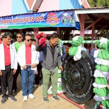 กาฬสินธุ์ชาวตำบลนาจารย์ร่วมใจจัดแข่งกีฬาส่งเสริมให้ประชาชนออกกำลังกาย