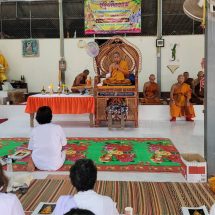 มหาสารคามเปิดโครงการปฏิบัติธรรมบวชชีพราหมณ์ รักษาศีล