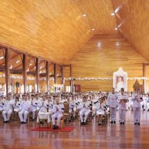 กาฬสินธุ์ องคมนตรีเชิญสัญญาบัตรพัดยศ-ผ้าไตรถวายหลวงปู่ศิลา-หลวงปู่เวิน