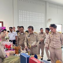 นายอำเภอเบตงเยี่ยมชมนิทรรศการเนื่องในวันคณะกรรมการหมู่บ้าน เสริมสร้างขวัญและกำลังใจในการปฏิบัติหน้าที่ของคณะกรรมการหมู่บ้าน