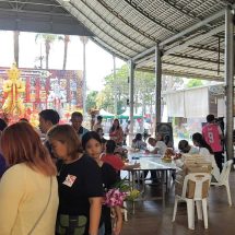 ปทุมธานี สาวเร่งแก้บนท้าวเวสฯหลังขอแค่ 3 วันได้งาน ป้าลุ้นจ้างหนังกลางแปลงถวายพ่อปู่ดอนใหญ่ดลขายที่