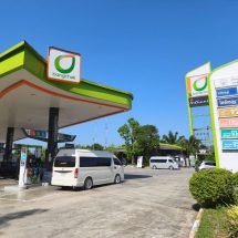 พังงา – ปั๊มบางจากคุมเข้มจำกัดเติมน้ำมัน รถ 4 ล้อไม่เกิน 700 บาท รถบรรทุกไม่เกิน 3,000 บาทต่อวัน เกษตรกร–คนขับรถบรรทุกสะท้อนเดือดร้อน