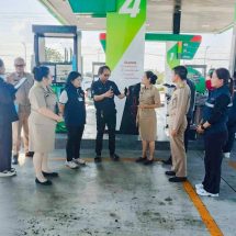 รองผู้ว่าจังหวัดประจวบฯ นำทีมลงพื้นที่ตรวจสอบสถานีบริการน้ำมันในพื้นที่จังหวัดประจวบคีรีขันธ์ พร้อมกำชับห้ามผู้ประกอบการกักตุนน้ำมัน