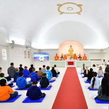 นักเรียนต่างชาติเรียนรู้สมาธิค้นพบความสงบภายใน ณ วัดพระธรรมกายคอร์ซัวร์ ลุสท์สโกว