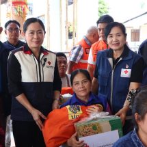 อำนาจเจริญ ลงพื้นที่ให้กำลังใจและมอบสิ่งของช่วยเหลือแก่ผู้ประสบเหตุวาตภัยในพื้นที่อำเภอชานุมาน หลังพายุฤดูร้อนพัดถล่มบ้านเรือนเสียหายกว่า 27 ครัวเรือน