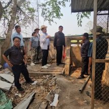 น่าน – ประชาชนบ้านดอนไชย ตำบลกลางเวียง อำเภอเวียงสา จังหวัดน่าน กำลังเผชิญความเดือดร้อนอย่างหนักจากปัญหาน้ำท่วมขัง ทั้งในพื้นที่การเกษตรและบริเวณบ้านเรือน หลังน้ำท่วมขังสะสมยาวนานกว่า 3 ปี ส่งผลกระทบต่อการดำรงชีวิต สุขภาพ และรายได้ของชาวบ้านในพื้นที่กว่า 30 ครัวเรือน