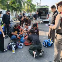 นครปฐม ผกก.สามพราน ประสบเหตุ ลุงวัย 58 ปี ขี่จยย.เกิดอาการวูบ ชนท้าย รถกระบะ เจ็บสาหัส