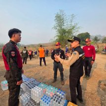 แม่ฮ่องสอน บูรณาการกำลังทางบก-อากาศ เร่งดับไฟป่าและลดฝุ่น PM 2.5 ในพื้นที่ อ.ปาย และ อ.เมือง พร้อมส่งเสบียงบำรุงขวัญชุดปฏิบัติการพิเศษ (เหยี่ยวไฟ)