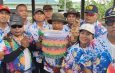 ปทุมธานี เทศบาลตำบลลำลูกกาปลุกประเพณีแห่ขบวนปล่อยนกปล่อยปลาของชาวมอญกลับมาอีกครั้ง