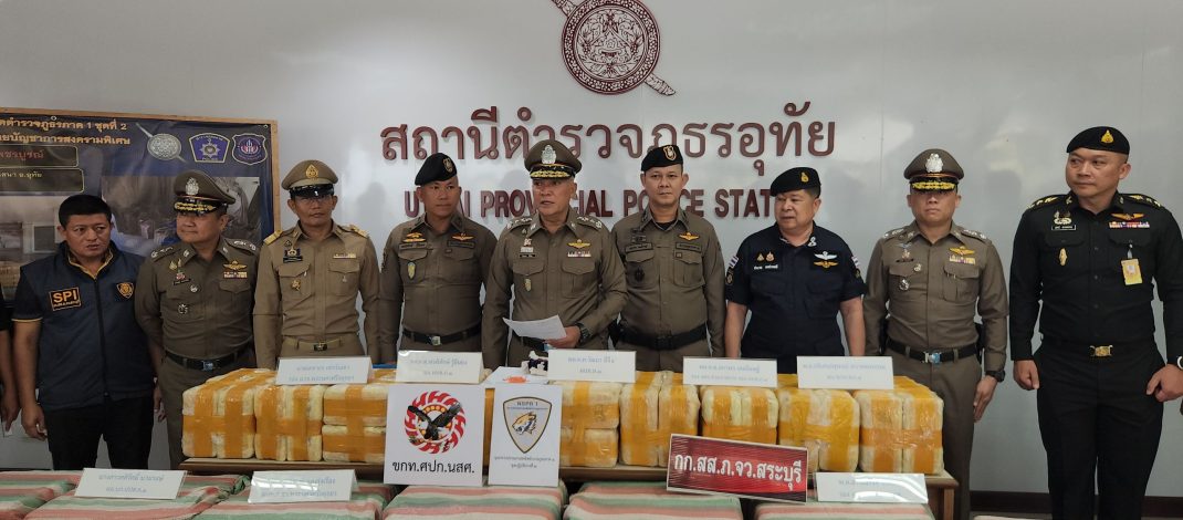 บุกทลายโกดังยาบ้า “แบงค์ เพชรบูรณ์” ยึดกว่า 9.5 ล้านเม็ด มูลค่าทะลุ 300 ล้าน ใช้บ้านเช่าบังหน้าอ้างค้าขายมะขาม