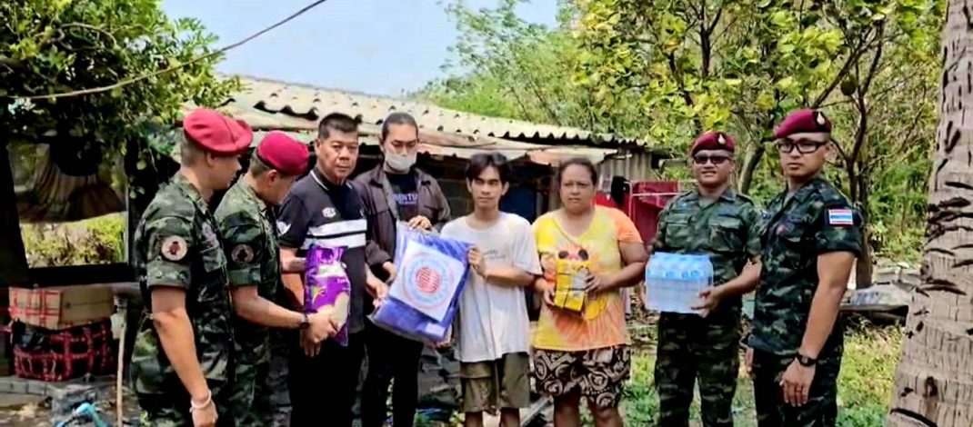 ลพบุรี ทหารรบพิเศษเข้าช่วยเหลือประชาชนประสบภัยพายุฤดูร้อนถล่ม