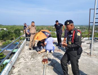 พังงา ระทึกคนไข้จะโดดตึก6ชั้นโรงพยาบาล