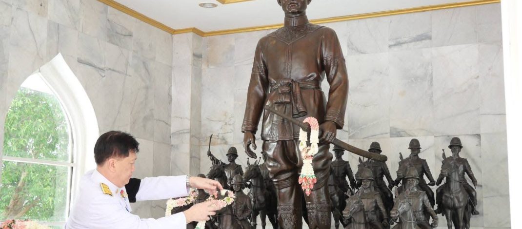 จ.สระบุรี จัดพิธีวางพวงมาลาถวายราชสักการะ และถวายราชสดุดีเนื่องในวันคล้ายวันสวรรคตสมเด็จพระนเรศวรมหาราช