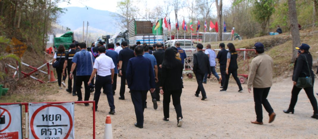 กาญจนบุรี – ผวจ.กาญจน์ เปิดเวทีถกแผนปฏิบัติราชการปี 69 ผนึกกำลังสื่อมวลชนขับเคลื่อนนโยบายรัฐสู่ประชาชน ในการสร้างความเข้าใจในการนำเสนอข่าวสารที่ถูกต้อง