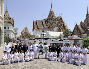 มูลนิธิธรรมกายร่วมเป็นเจ้าภาพบำเพ็ญกุศลถวายพระบรมศพฯ ณ พระที่นั่งดุสิตมหาปราสาท