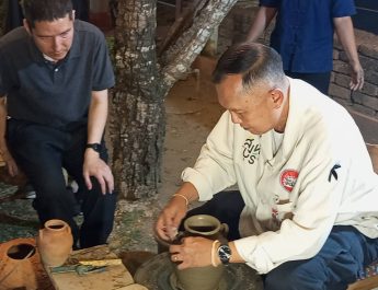 สิงห์บุรีแถลงข่าวเตรียมจัดงานใหญ่ “ตำนานเตาเผาแม่น้ำน้อย ดินเผาเล่าเรื่องเมืองสิงห์” กระตุ้นท่องเที่ยวเชิงวัฒนธรรม