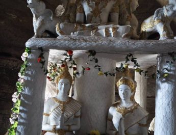 กาญจนบุรี – เปิดขุมทรัพย์โกโบริ!! ถ้ำภูเขาข้างสถานีรถไฟนิเถะ อดีตทหารญี่ปุ่นเก็บทองไว้ในนี้ ลงพื้นที่จริงเหมือนสำนักสงฆ์ร้าง