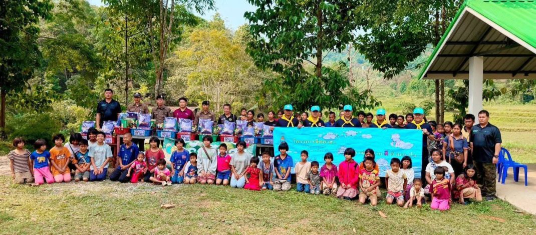 ตำรวจน่านลงพื้นที่ “ครัวปันสุข” ช่วยเหลือชุมชนมละบริห้วยลู่ เสริมคุณภาพชีวิตพื้นที่ห่างไกล
