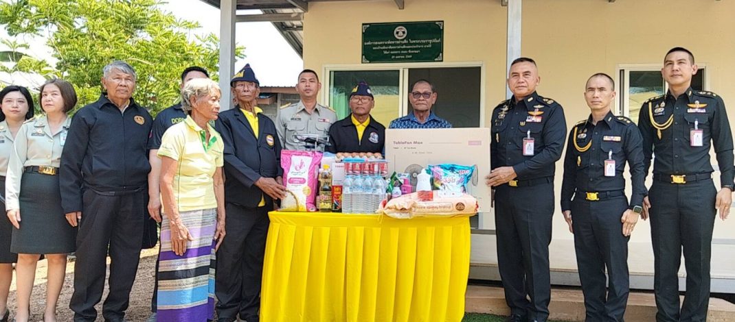 ปราจีนบุรี มทบ.12 มอบบ้านทหารผ่านศึก