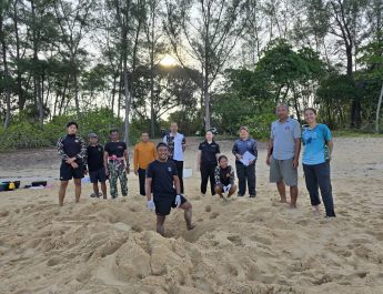 พังงา-ดีใจ… พบ “เต่ามะเฟือง” ขึ้นวางไข่นอกฤดูกาล อุทยานฯ เร่งย้ายรังสู่พื้นที่ปลอดภัย