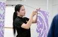 ย้อนรอยความวิจิตร “มมส ผสานศาสตร์และศิลป์” ร้อยเรียงดอกรัก ตกแต่งเวทีรับปริญญา