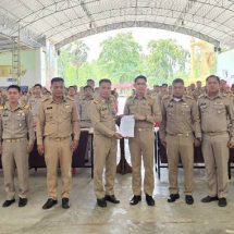 ปราจีนบุรี กำนัน-ผญบ.ปราจีนฯ บุกยื่นหนังสืออำเภอ ซัด สส.พรรคประชาชน อภิปรายด้อยค่า-กล่าวหาพัวพันยาเสพติด