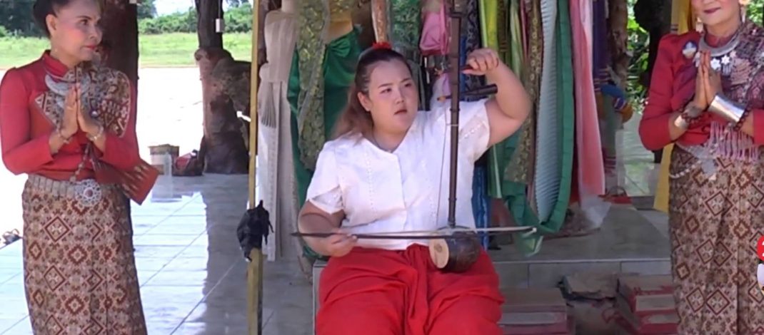 สกลนคร แห่แก้บนท้าวเวสสุวรรณ เจ้าแม่ตะเคียนทอง อายุกว่า 300 ปี
