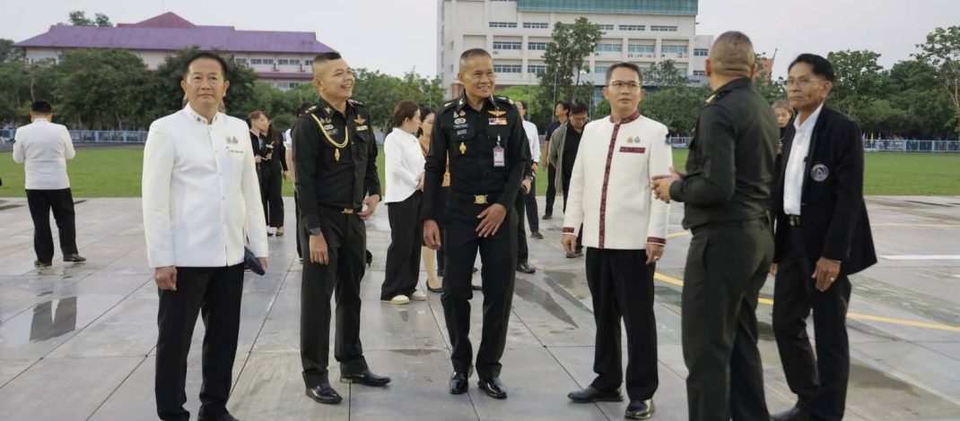 ผู้ว่าฯ กาฬสินธุ์ นำทีมลงพื้นที่ตรวจความเรียบร้อยและความพร้อมของเส้นทางเสด็จพระราชดำเนิน เพื่อเตรียมการรับเสด็จพระบาทสมเด็จพระเจ้าอยู่หัว และสมเด็จพระนางเจ้าฯพระบรมราชินี เสด็จพระราชดำเนินทรงประกอบพิธีตัดหวายลูกนิมิตพระอุโบสถ ณ วัดประชานิยม พระอารามหลวง